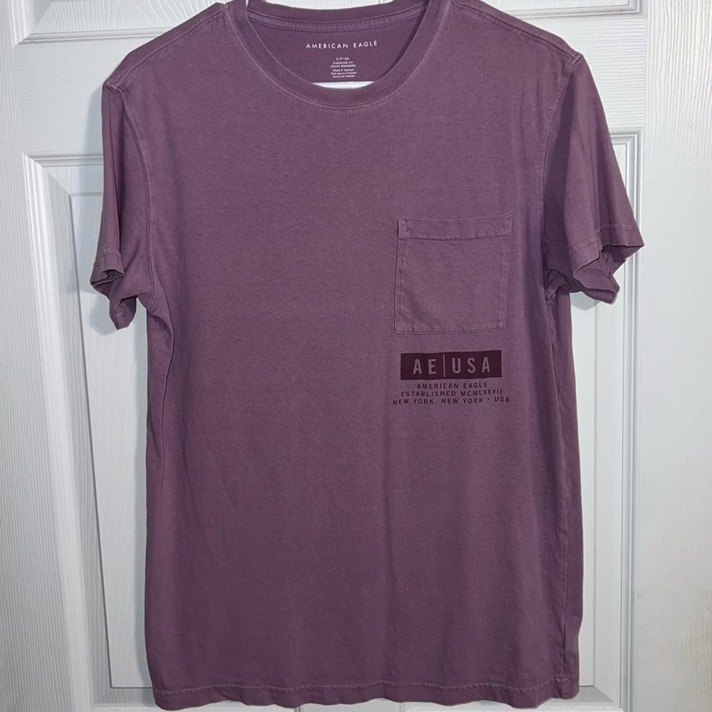 American eagle small plum shirt